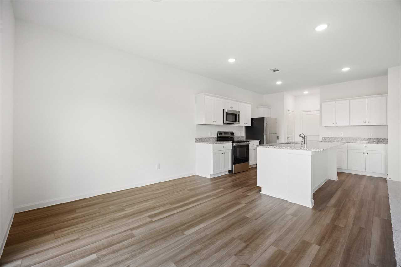 8203 Vacek Crossing Way #8203 - Photo 5 of 31