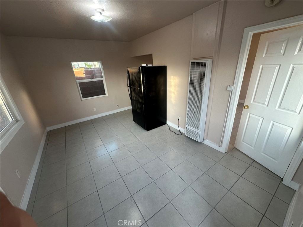 920 Mcfarland Ave #920 - Photo 3 of 8