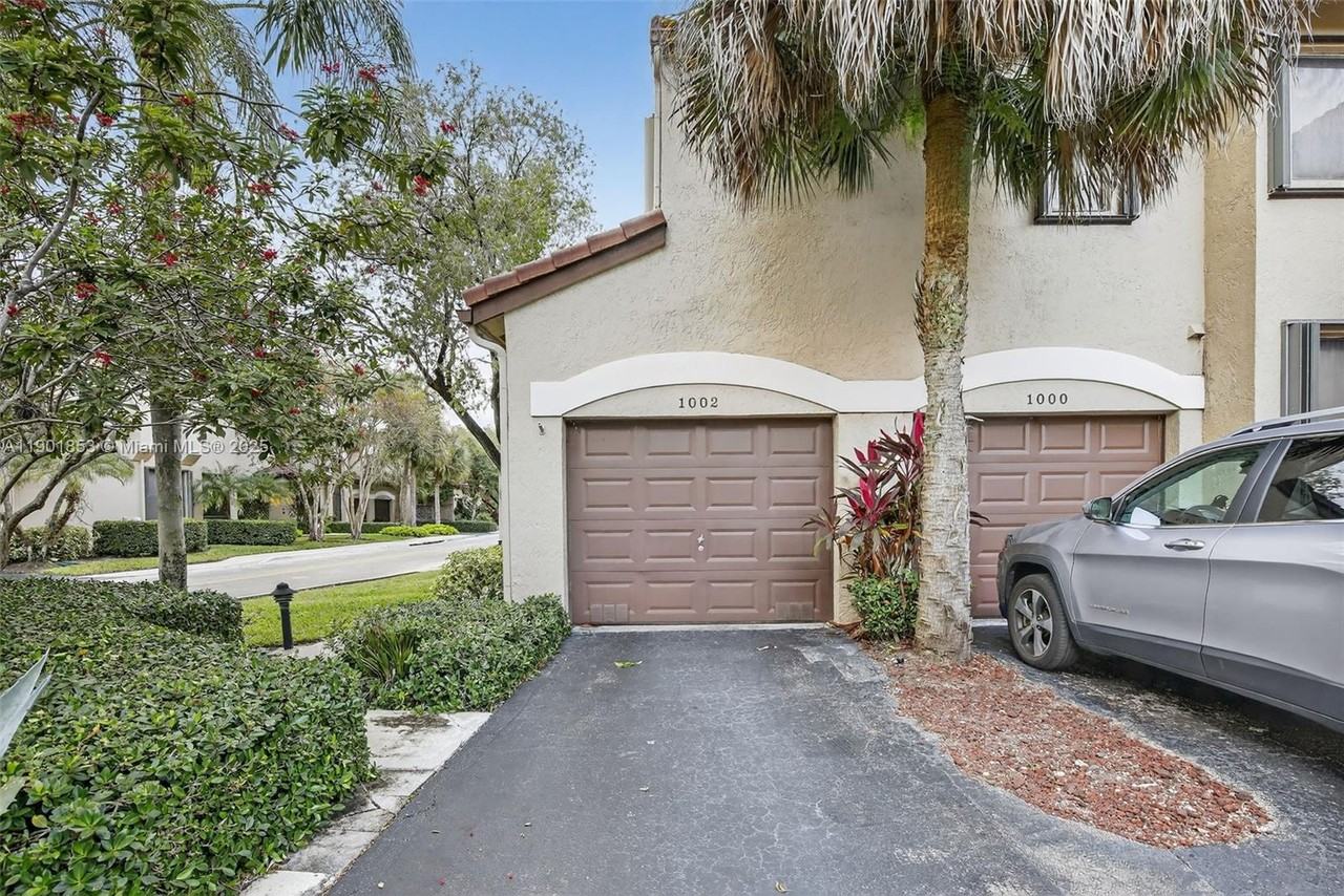 1002 Nw 105th Ave #1002D121 - Photo 6 of 45