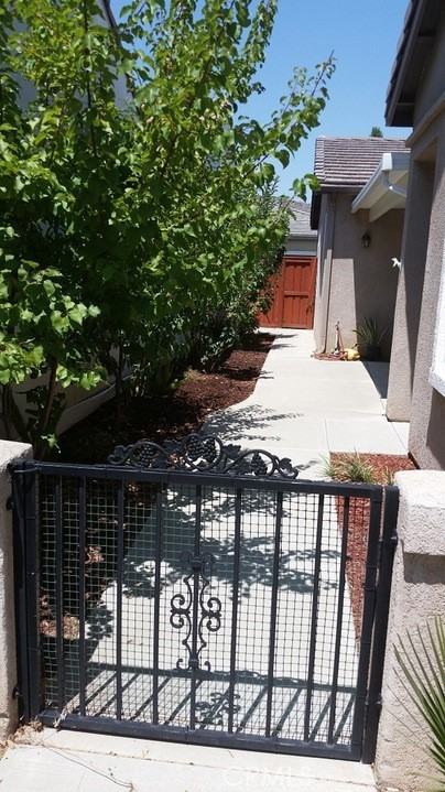 255 Firestone Ln #255 - Photo 4 of 6