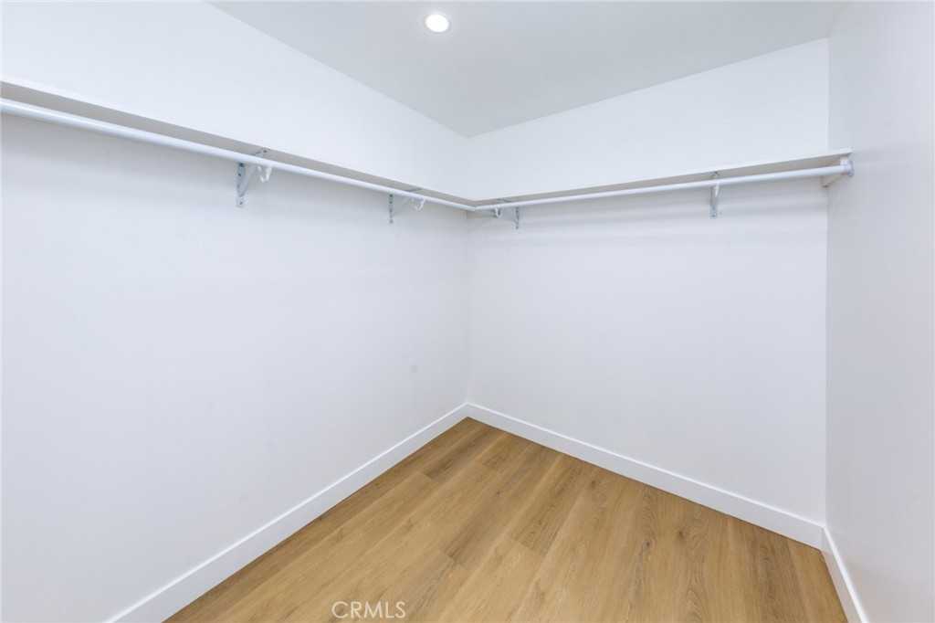 7510 Etiwanda Ave #7510 - Photo 2 of 19