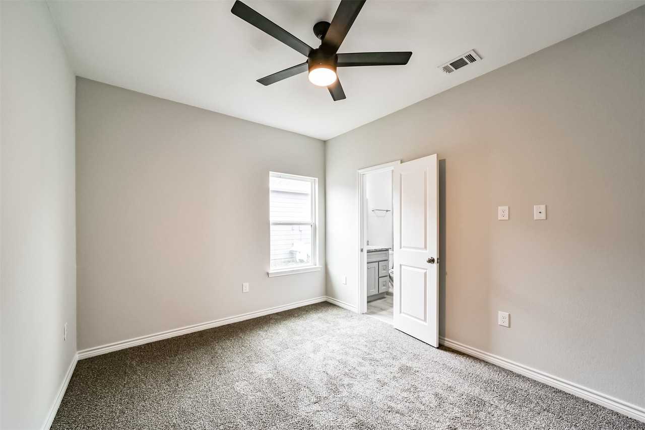 16613 E Lynbrook #16613 - Photo 5 of 23