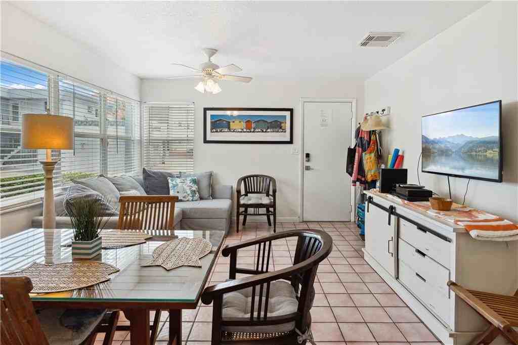 301 Van Buren St #301 - Photo 2 of 14