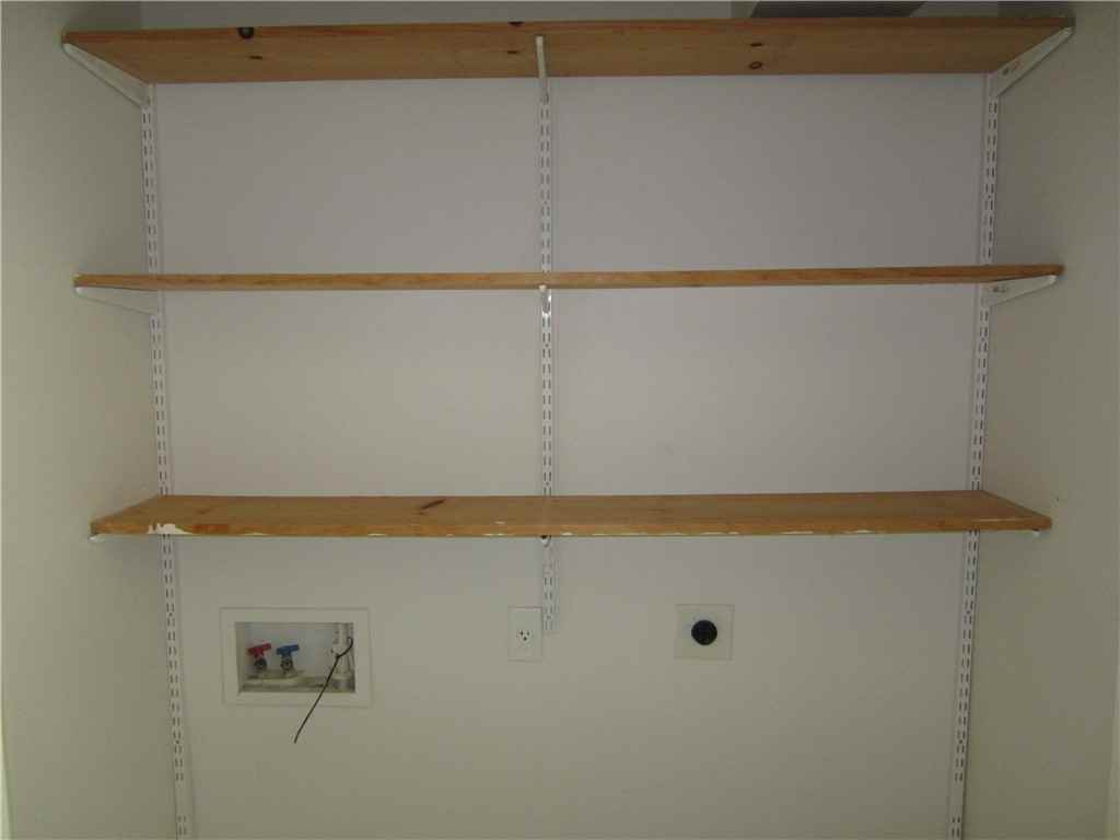 306 Fairway Dr #306A - Photo 3 of 11