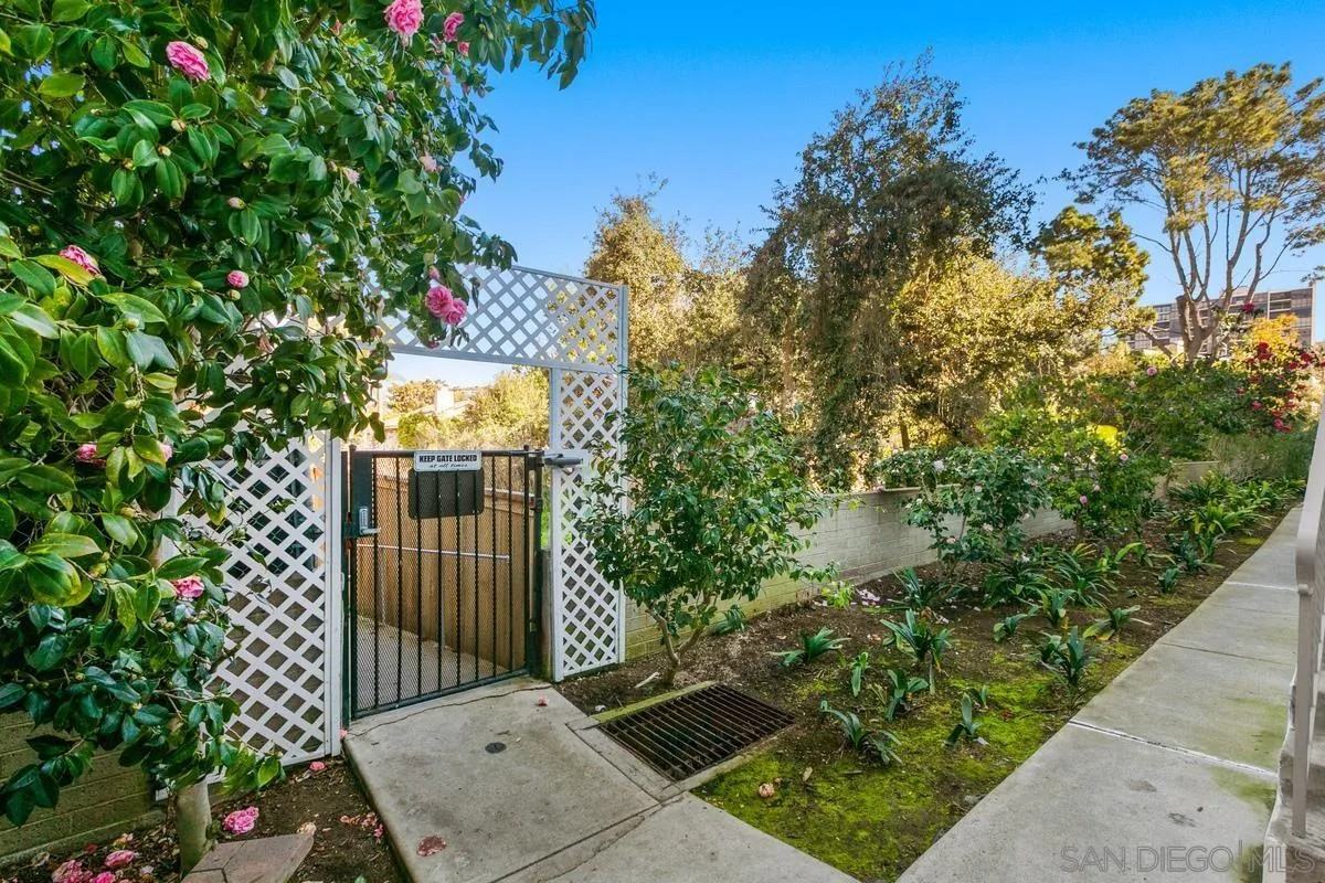 2368 Torrey Pines Rd #2368-61 - Photo 2 of 40