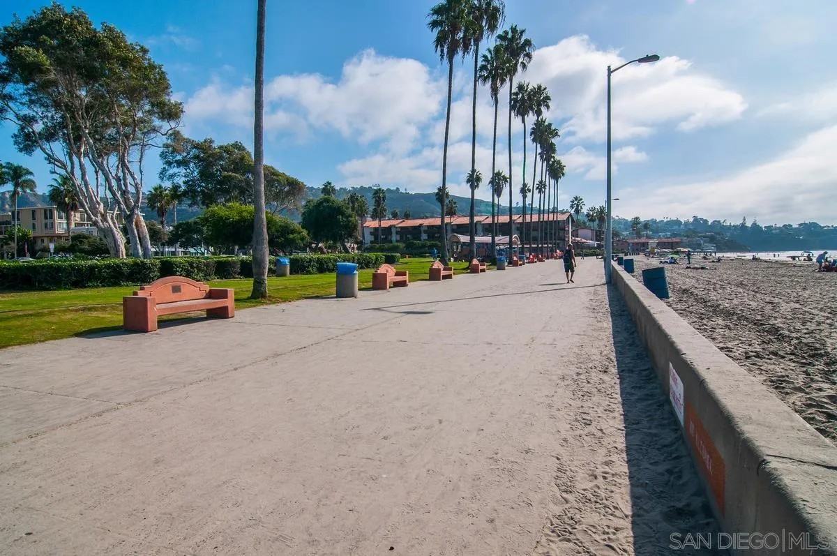 2368 Torrey Pines Rd #2368-61 - Photo 6 of 40