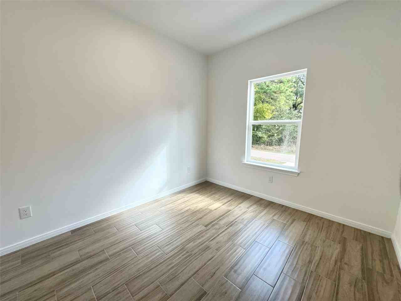 11561 Persimmon St #11561 - Photo 7 of 19