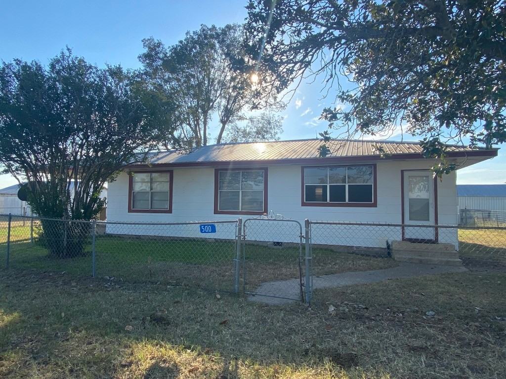 500 500 Greasy Bend Road #500 - Photo 2 of 18