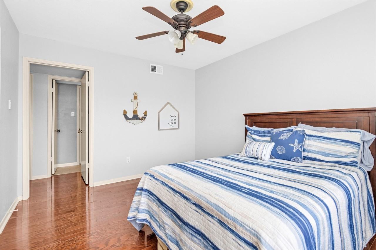 36 April Point Dr N #36 - Photo 6 of 36