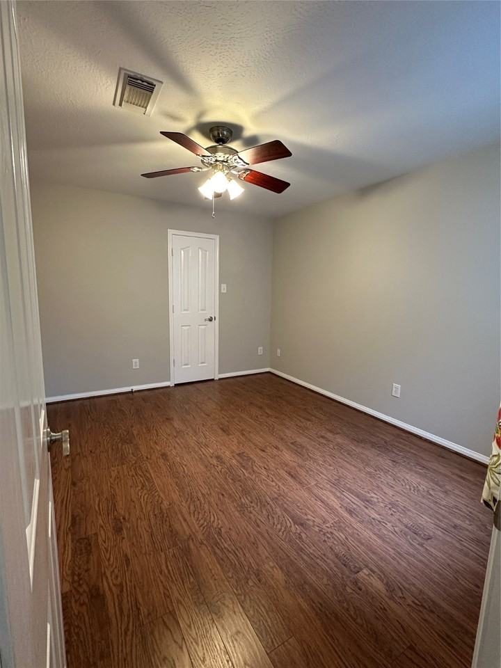 11530 Twain Dr #11530 - Photo 7 of 23