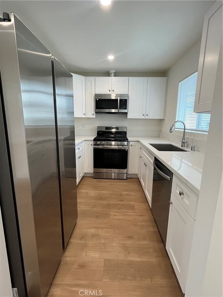 1011 E Chevy Chase Dr #1011A - Photo 2 of 13