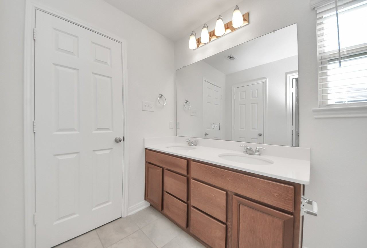 17322 Texas Willow Dr #17322 - Photo 3 of 43