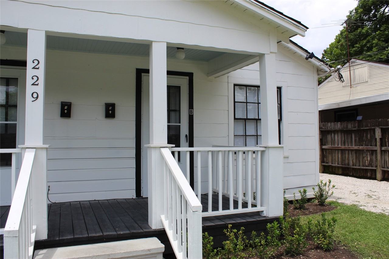 229 Neyland St #229B - Photo 5 of 19