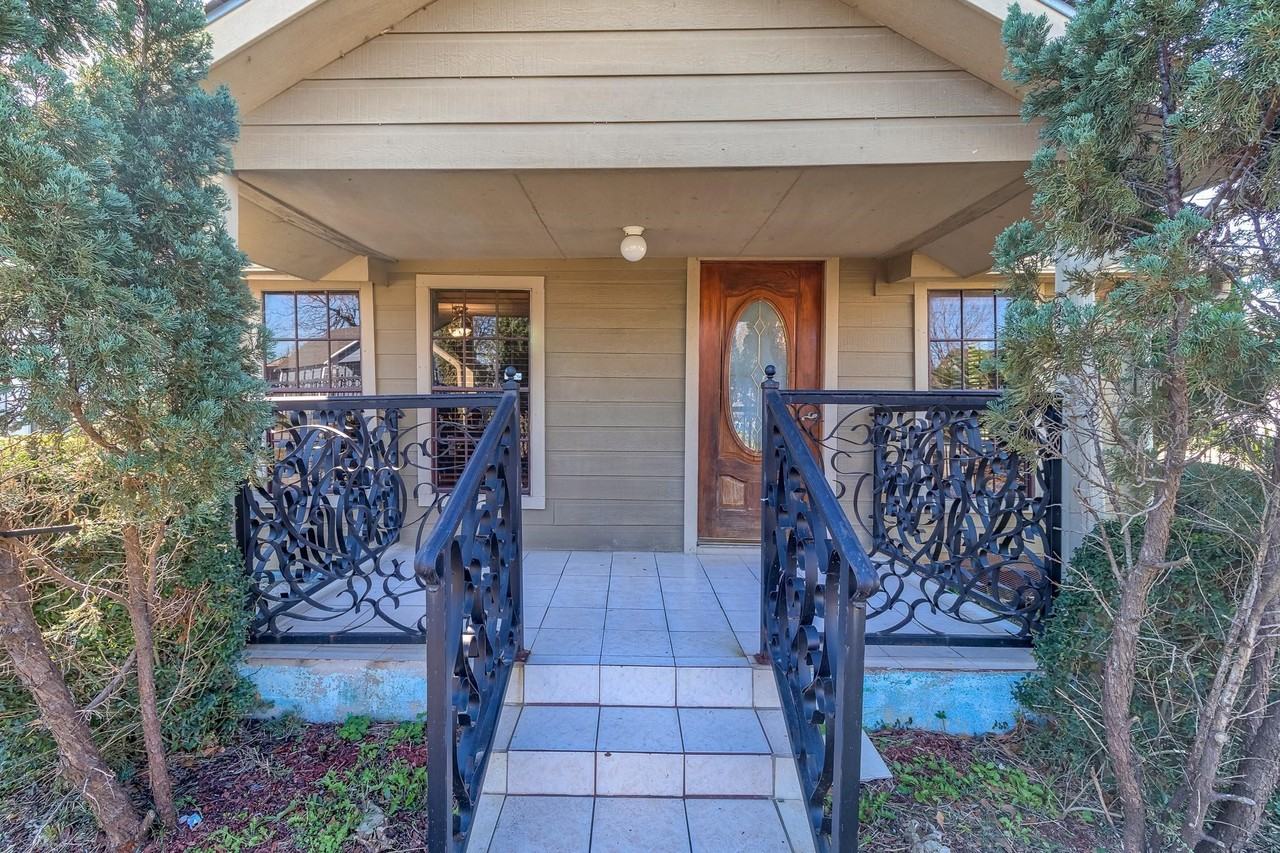 8004 Mendez St #8004 - Photo 3 of 16