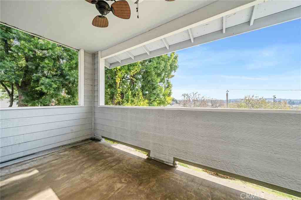 432 W Caldwell Ct #432 - Photo 2 of 29