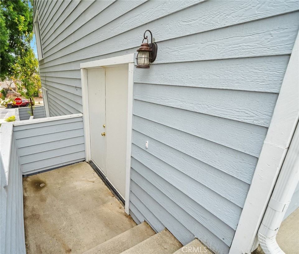 432 W Caldwell Ct #432 - Photo 5 of 29