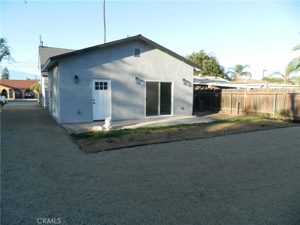 810 Quarry St #810-2 - Photo 5 of 7