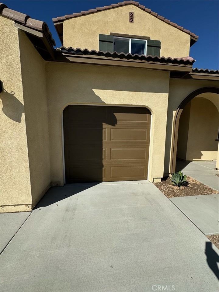 25685 Branson Ln #25685 - Photo 2 of 13