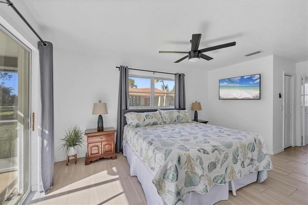 2410 Cass St #2410 - Photo 5 of 33