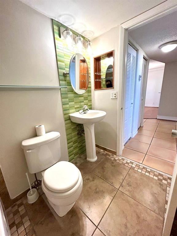 7608 Nw 18th St #7608-403 - Photo 2 of 35