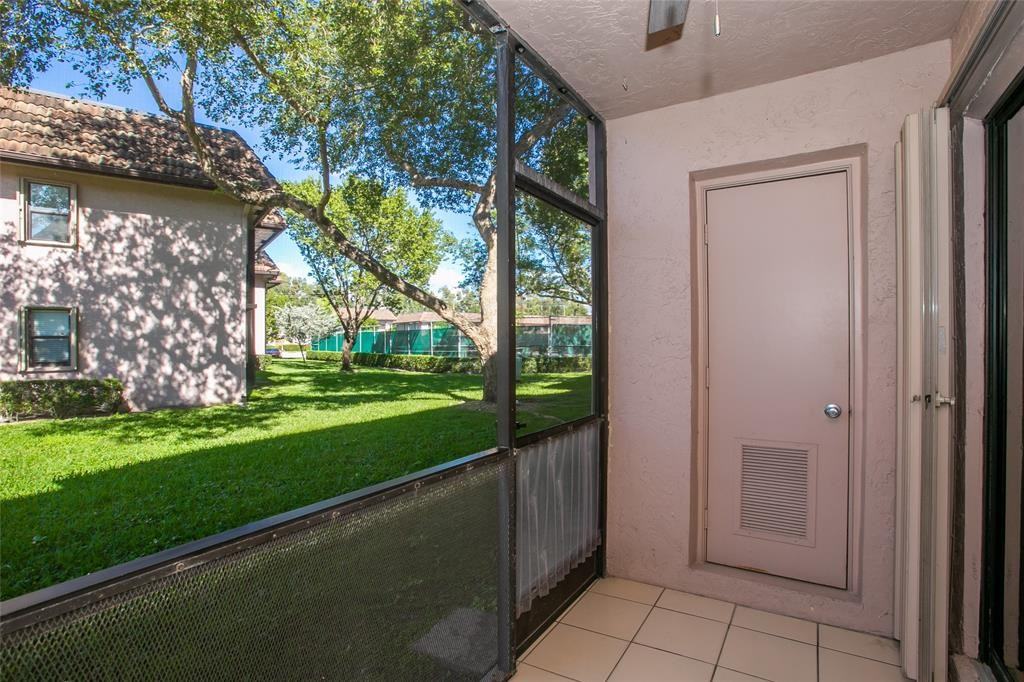 10557 Nw 10th St #10557-101 - Photo 5 of 19