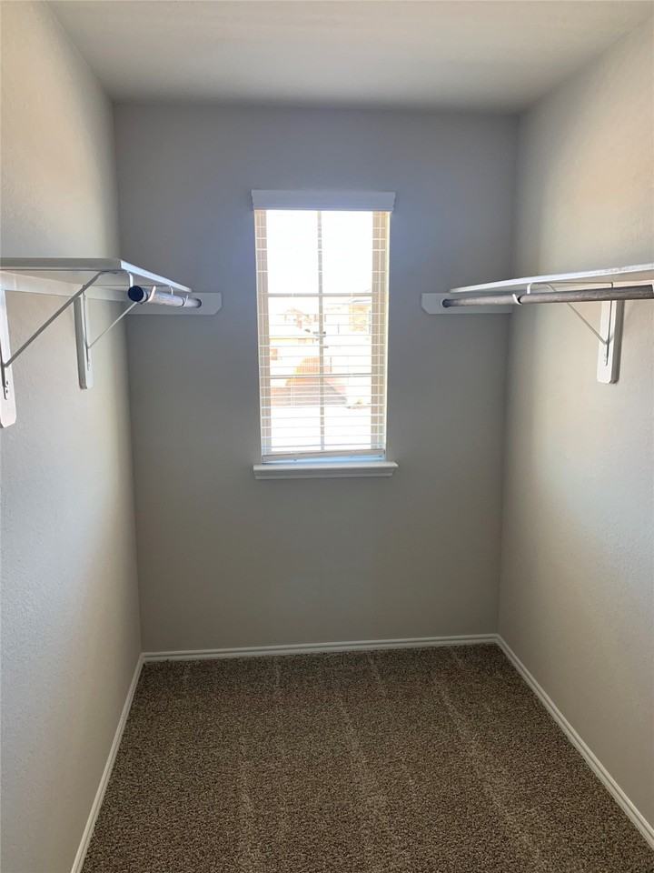 1710 Chase Anchor Ct #1710 - Photo 3 of 40