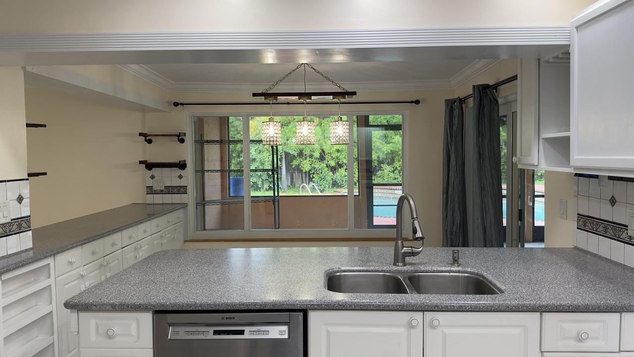 12157 Sycamore Ln #12157 - Photo 6 of 45