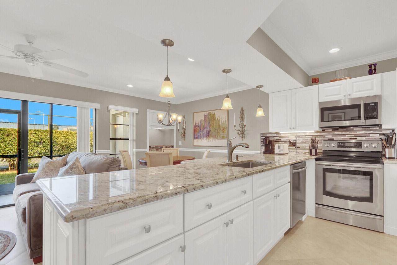 1605 1605 South Us Highway #1605103V4 - Photo 5 of 27