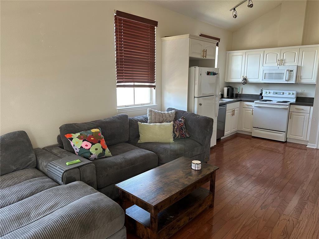 1510 N 17th St #15101C - Photo 2 of 11