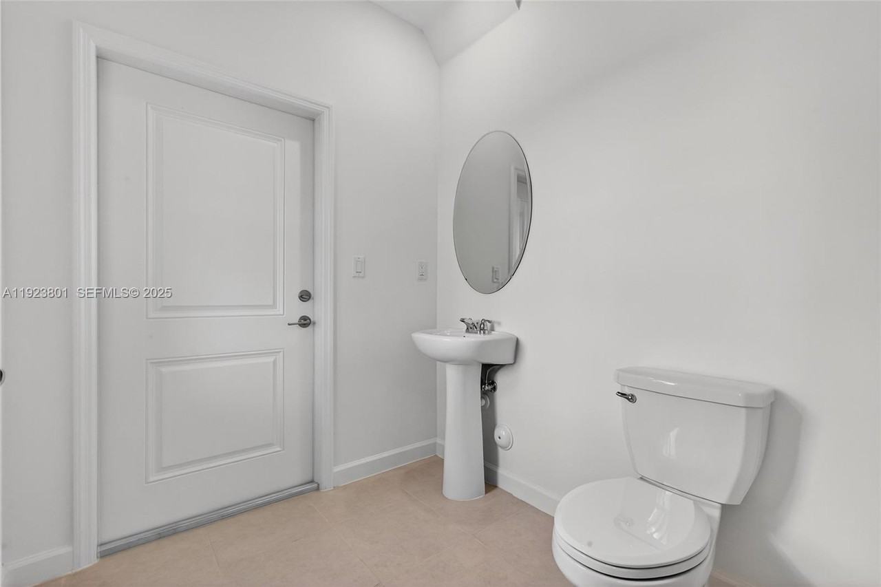 19431 Sw 340th St #19431 - Photo 3 of 48