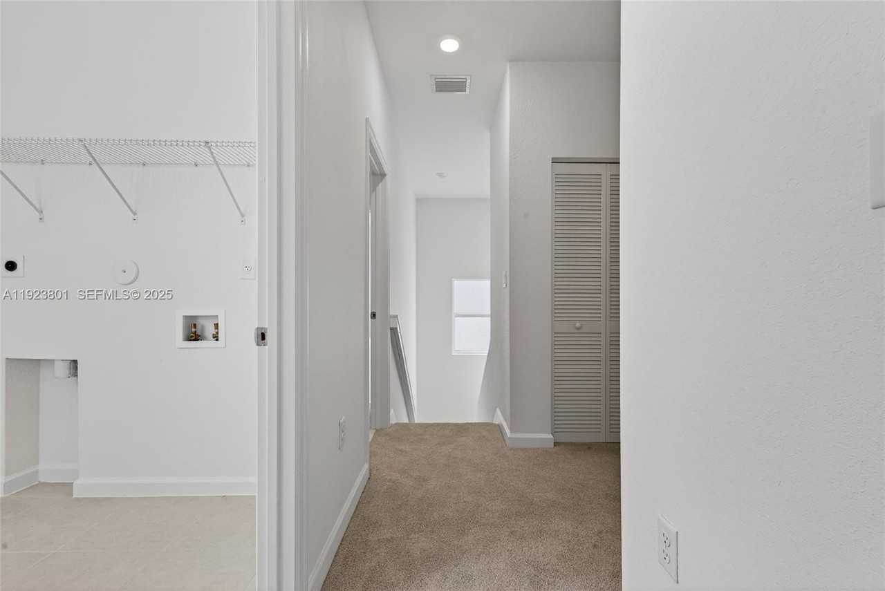 19431 Sw 340th St #19431 - Photo 6 of 48