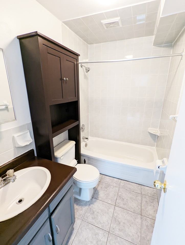 2375 Saint Clair Avenue West #3 - Photo 4 of 13