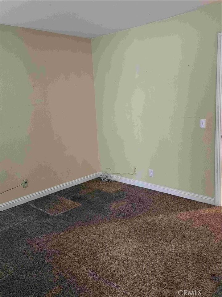 856 Harrow St #856 - Photo 2 of 28