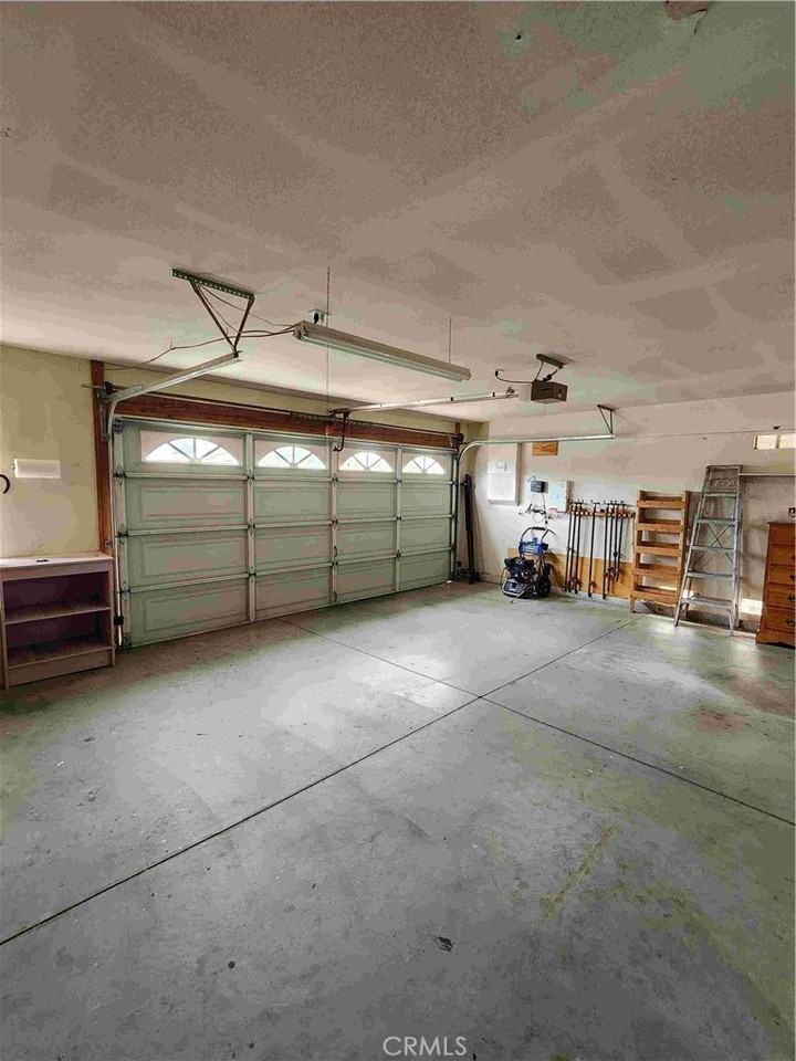 856 Harrow St #856 - Photo 5 of 28