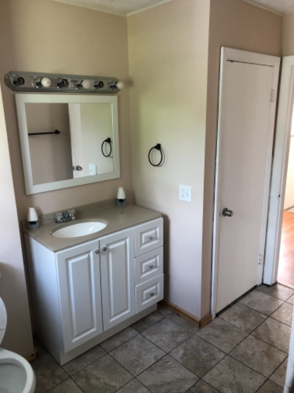 230 Roosevelt St - Photo 6 of 9