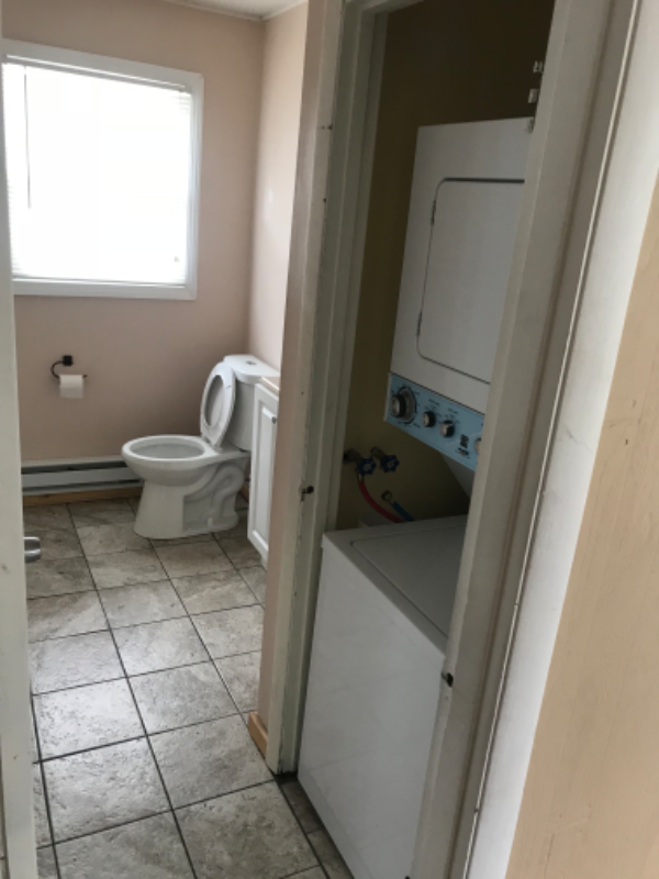 230 Roosevelt St - Photo 7 of 9