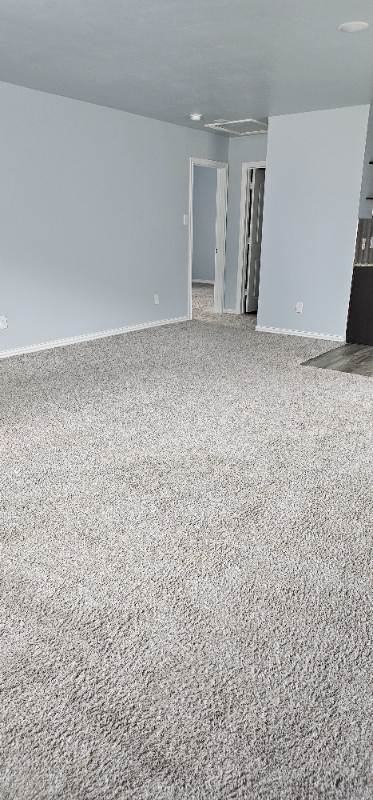 419 E Day St - Photo 2 of 17