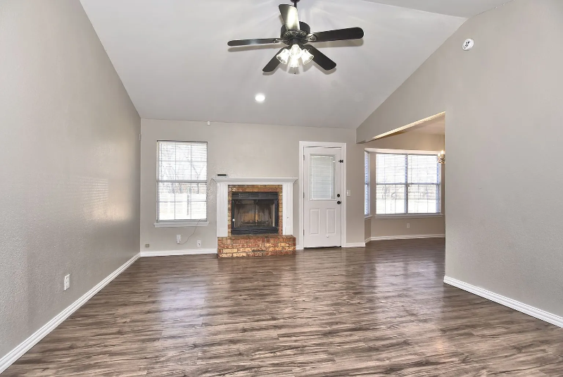 2800 S Dogwood Ave - Photo 7 of 23