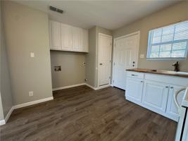featured image of 3152 Meadow Ln #3152
