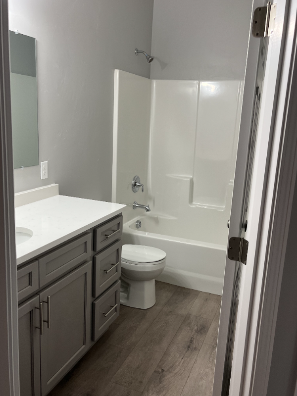 210 Montana Ave #4 - Photo 7 of 7