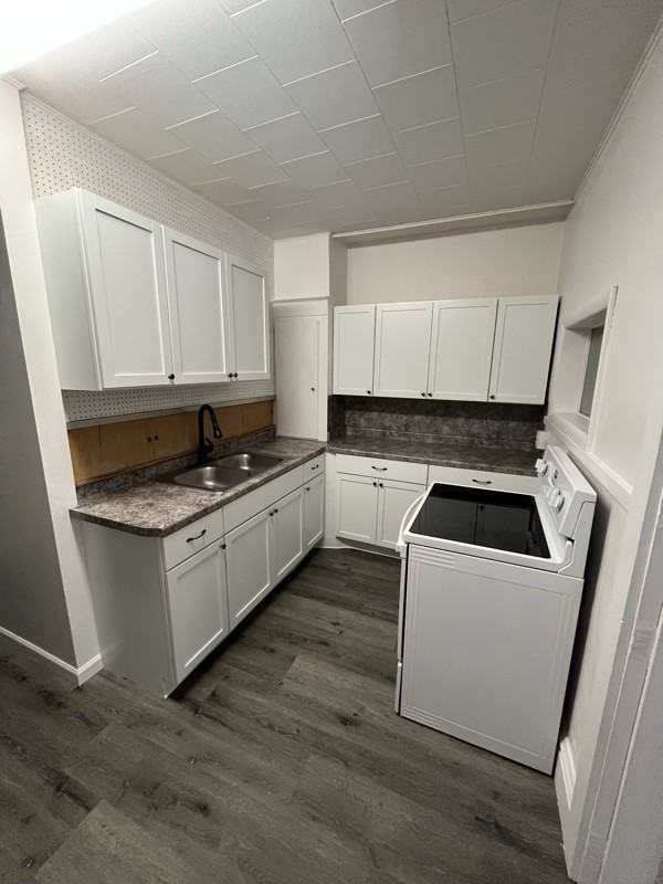 322 W Minnesota St - Photo 2 of 9