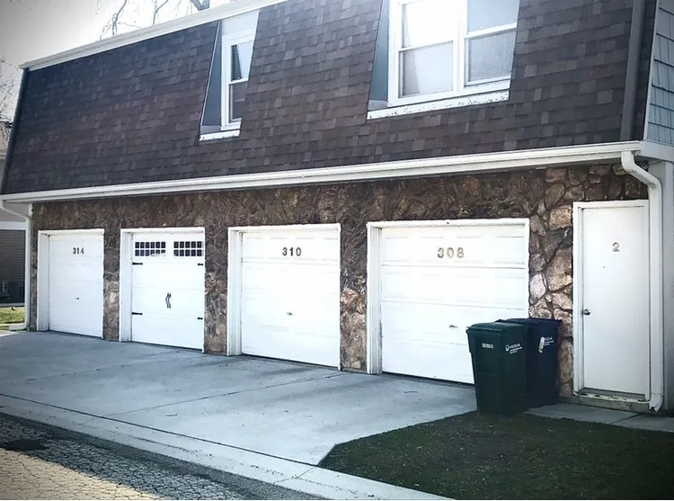 310 Farmingdale Cir - Photo 5 of 18