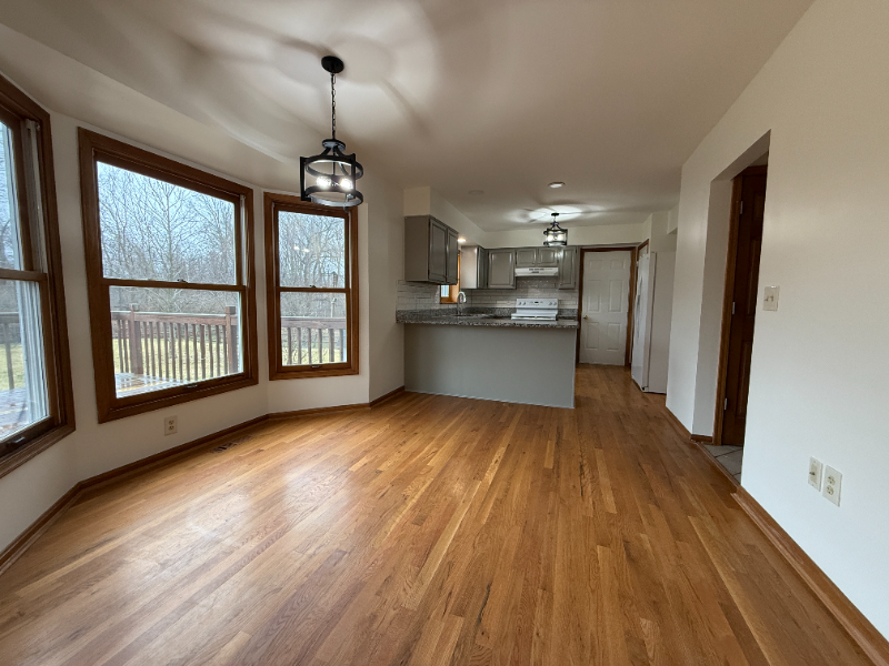 10255 Cedarwood Dr - Photo 2 of 17