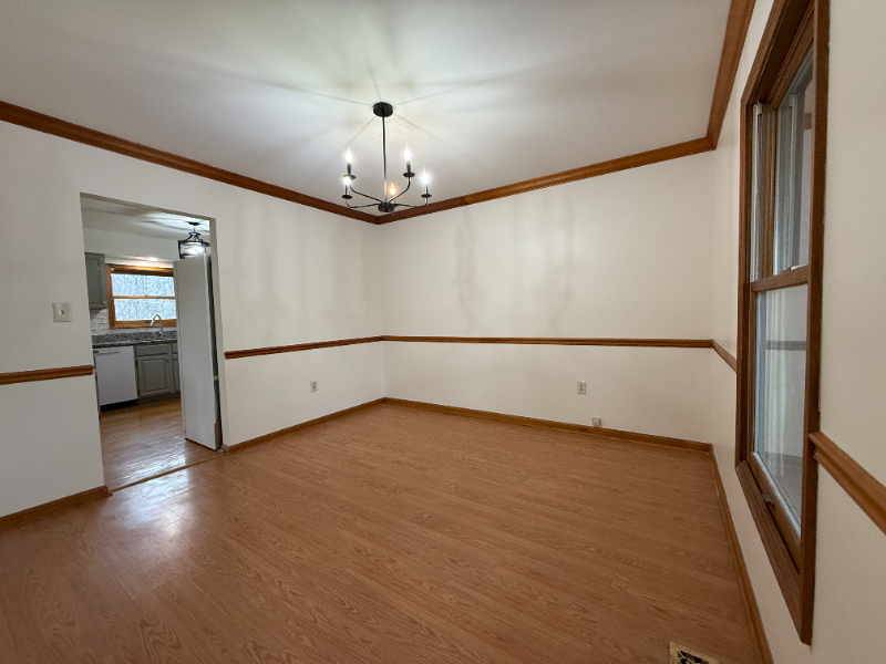 10255 Cedarwood Dr - Photo 5 of 17