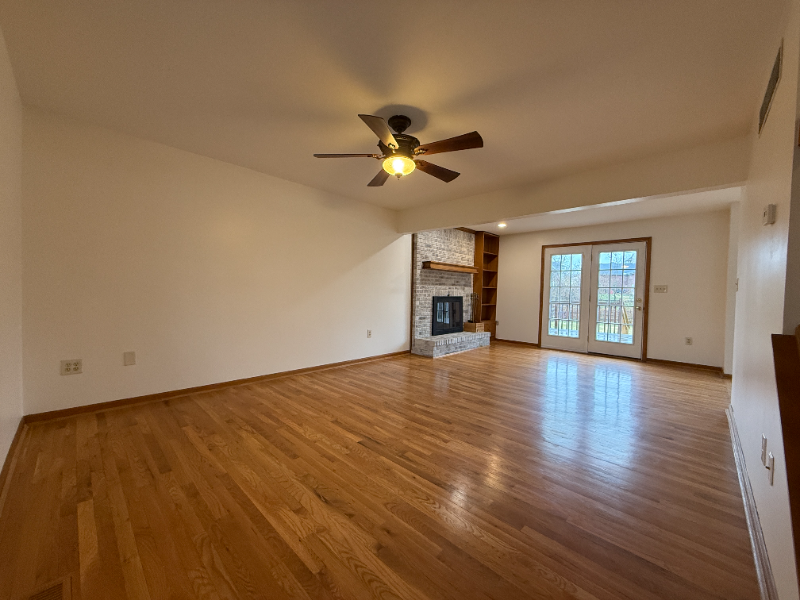 10255 Cedarwood Dr - Photo 7 of 17