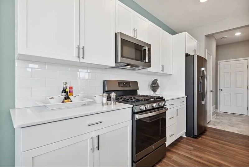 446 Murray Hill Way - Photo 4 of 15