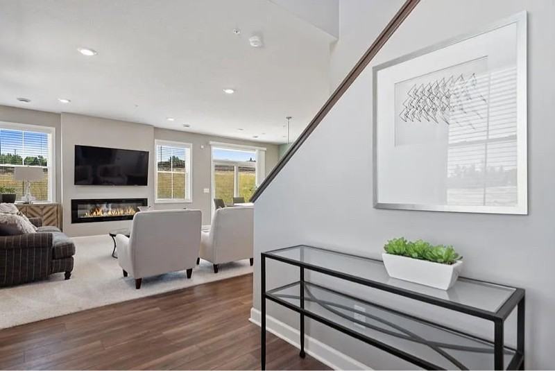 446 Murray Hill Way - Photo 6 of 15