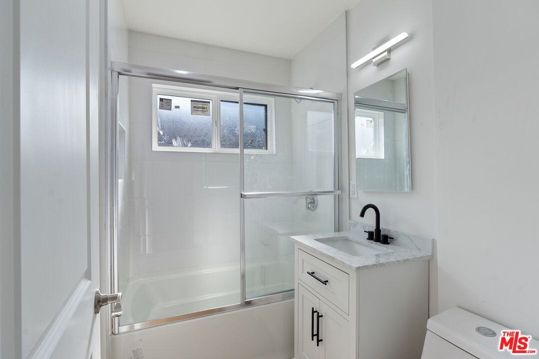 10806 Doty Ave #10806 - Photo 2 of 21