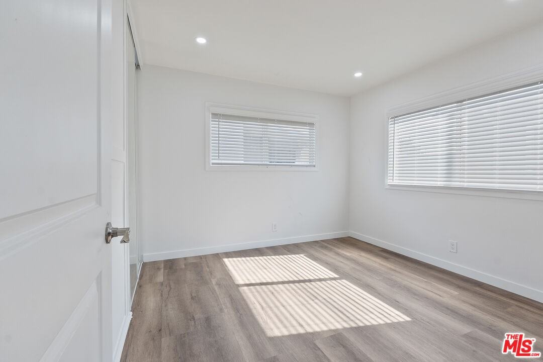 10806 Doty Ave #10806 - Photo 3 of 21