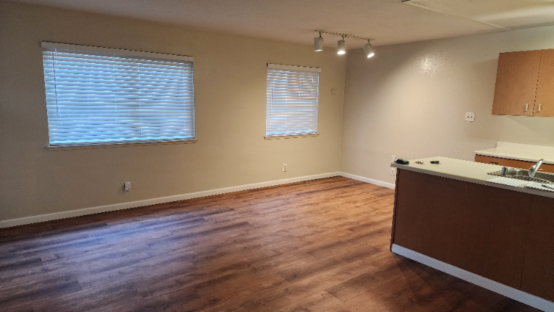 2128 Palisade Ave - Photo 3 of 9